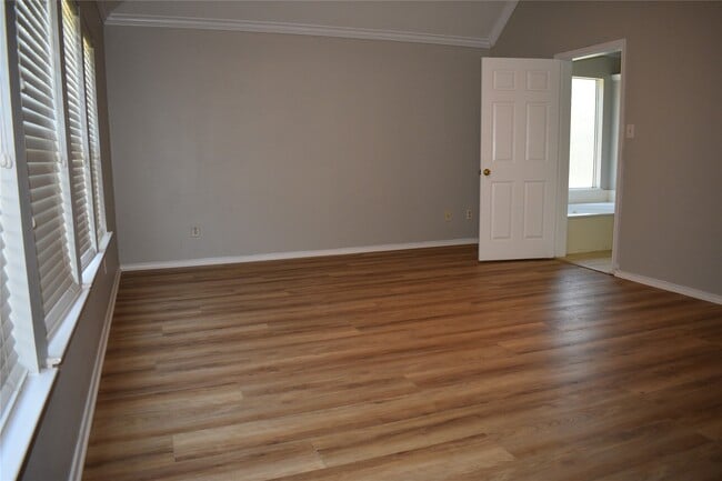 Photo - 4214 Creek Ridge Ln