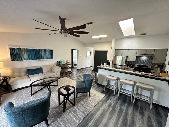 Photo - 4536 86th St W