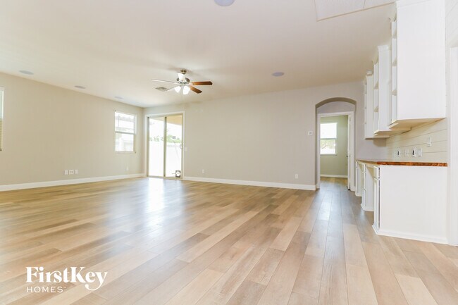 Photo - 8920 W Jefferson St