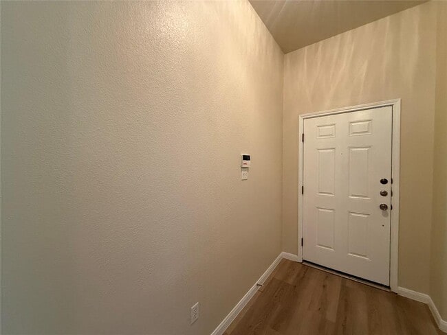 Photo - 125 Ashwood S