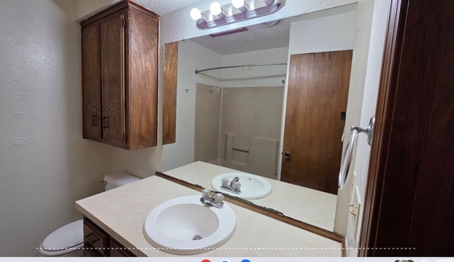 Photo - Mustang Schools