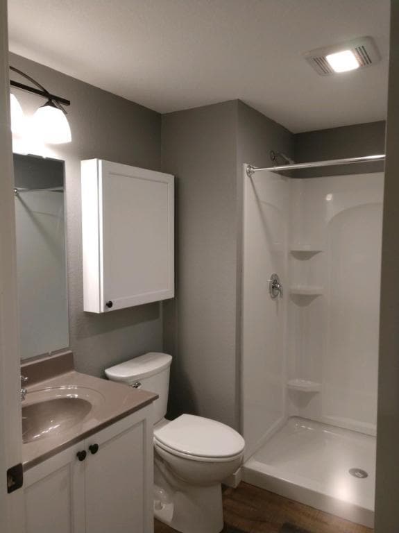 Photo - 210 W 5th Ave