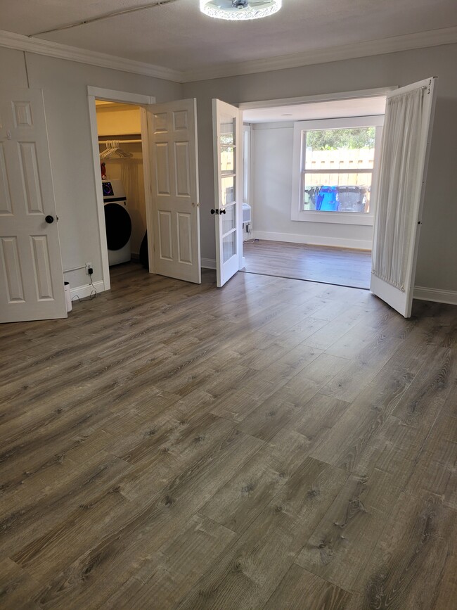 Photo - 400 SW 7th St