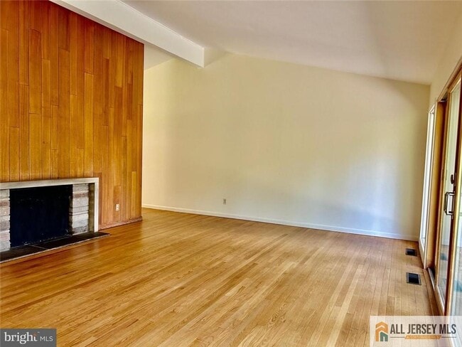 Photo - 28 Pardoe Rd