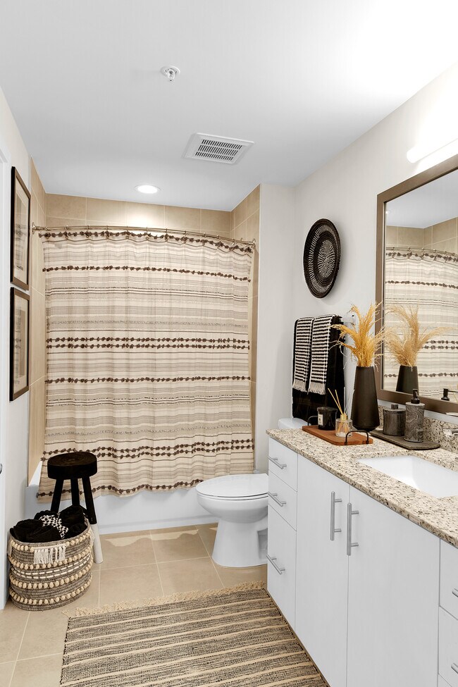 Pura Vida Apartments Hialeah, FL