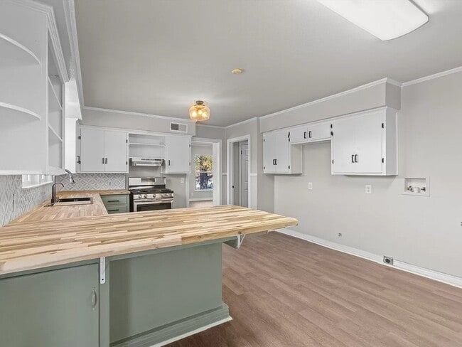 Photo - 1330 Graham Dr