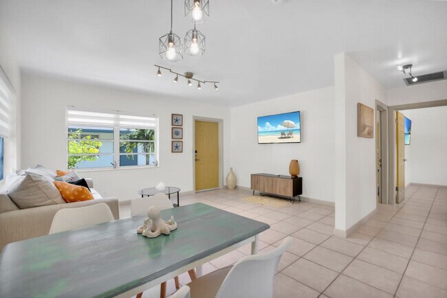 Photo - 1850 SW 24th St Unidad ID1254554P
