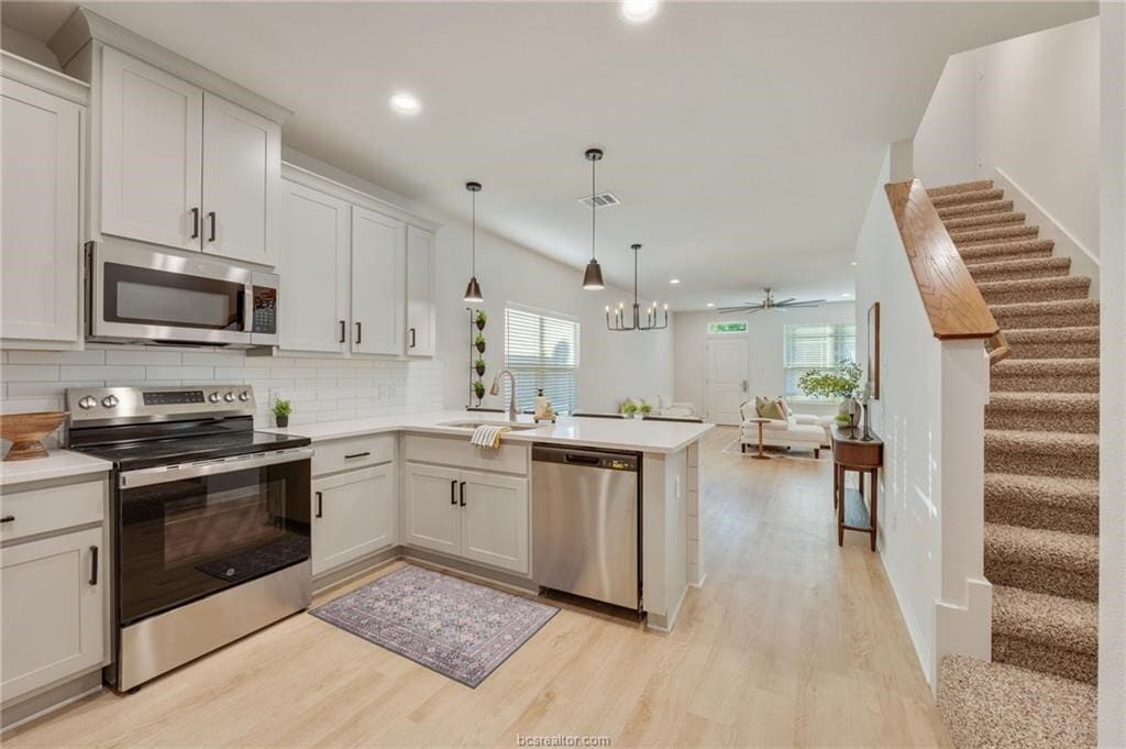 Photo - 264 Richards St