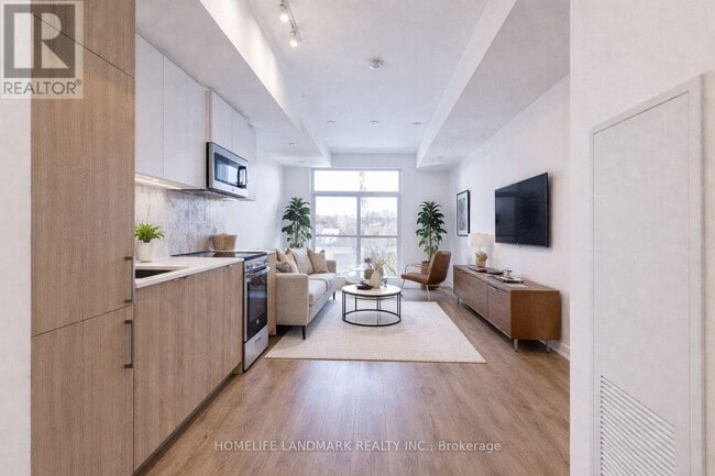 Photo - 500 Dupont St Unité 310