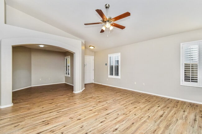 Photo - 624 W Calle MAROJO