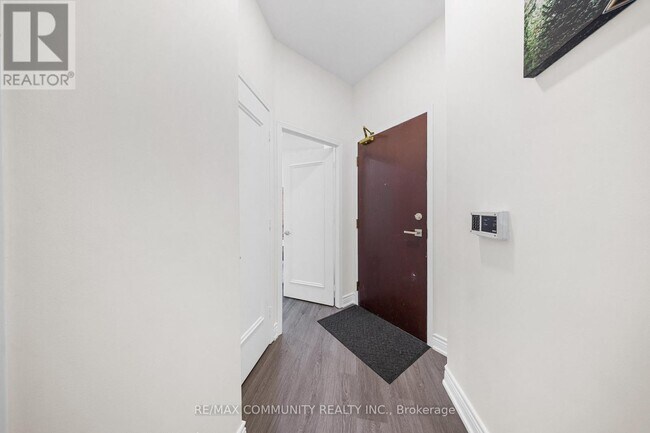 Photo - 7 King St E Unit 1211