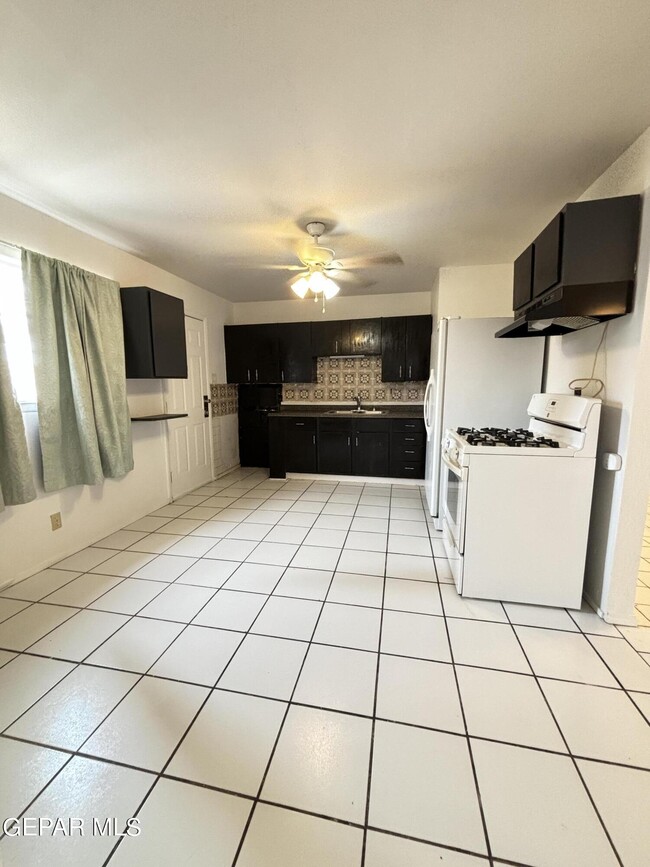 Photo - 10349 Shoshone St