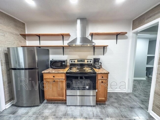 Photo - 1633 Orr St