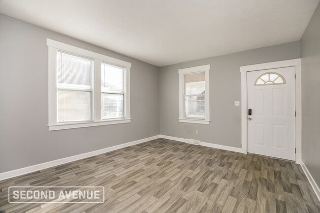 Photo - 1806 Sundale Ave