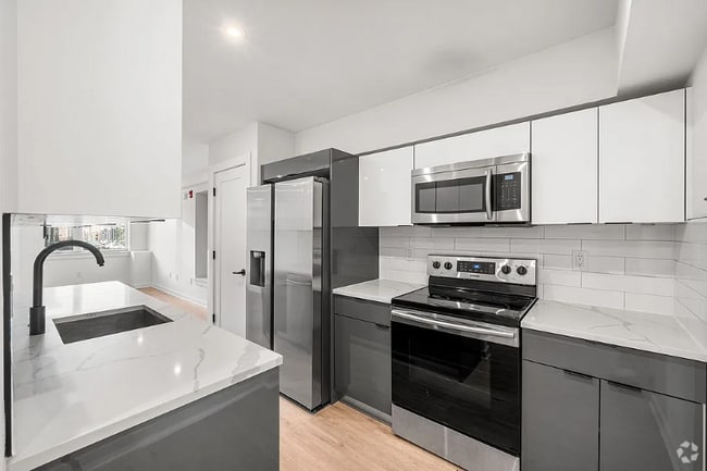 Building Photo - 933 N 29th St Unit A30 Rental