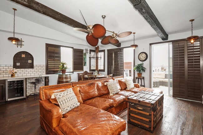 Photo - 1506 Palm Dr