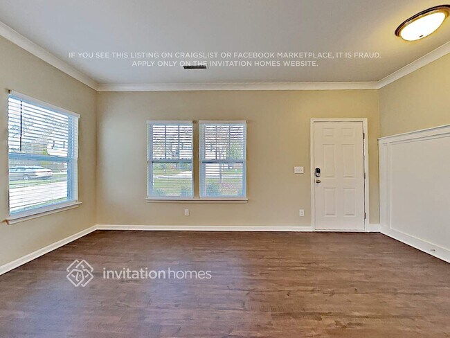 Photo - 111 Louden Dr