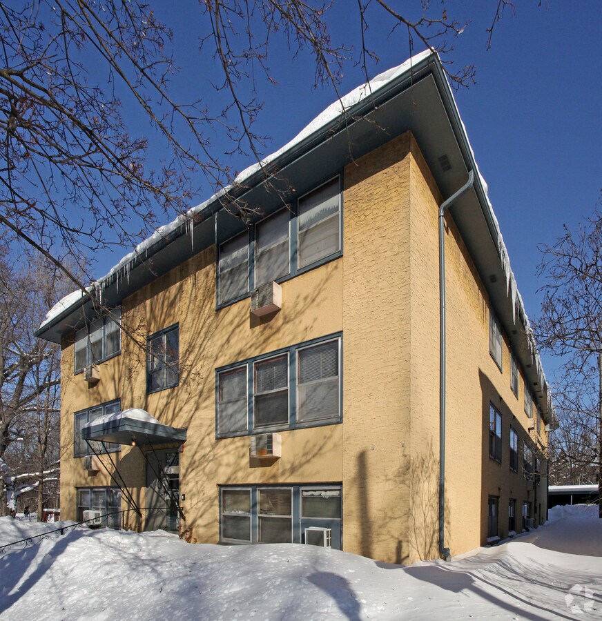 Photo - 1433 7th St E