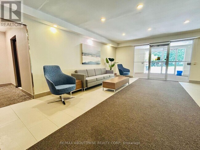 Photo - 101 Millside Dr