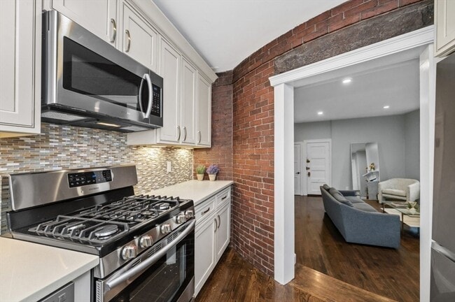 Photo - 1880 Beacon St Unit 6