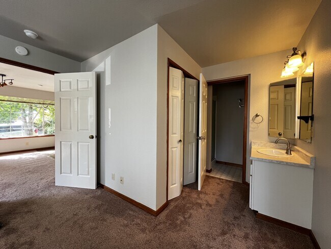 Photo - 2913 Highland Ct