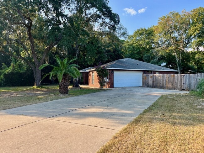 Photo - 3102 Lynn Dr