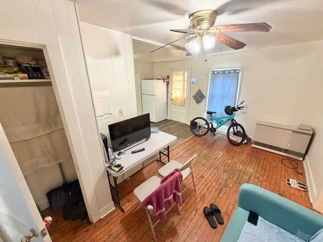Photo - 233-235 North Willard Street Unit 3