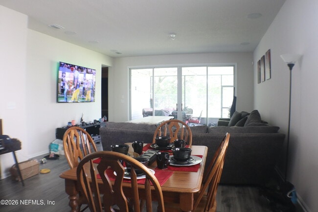 Photo - 5132 Sawmill Pt Wy