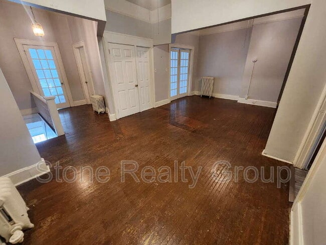 Photo - 512 S 5th St