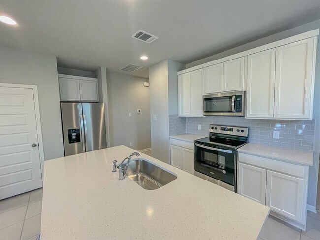 Photo - 465 Unforgiven Ln