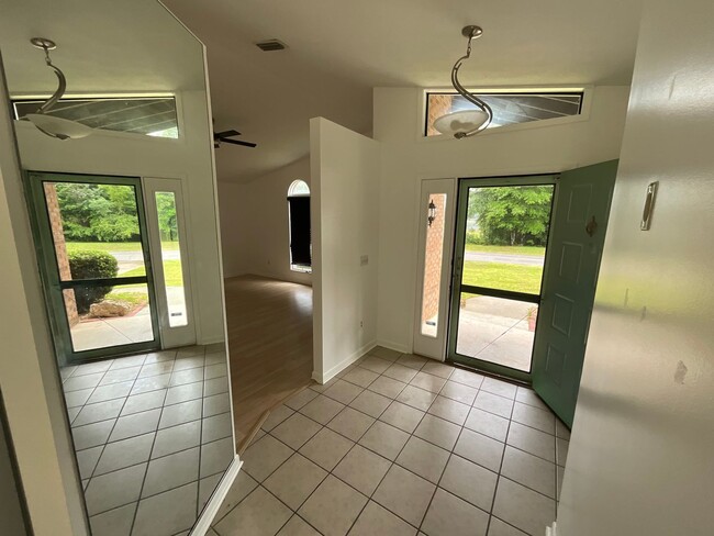 Photo - Fantastic 3/2 Home in Sunny Hills w/ 2-Car Garage & Lawn Maintenance