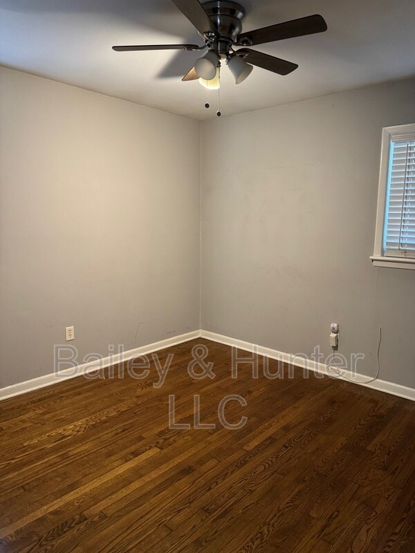 Photo - 440 Mead St SE