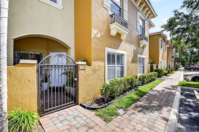 Photo - 173 Lake Monterey Cir