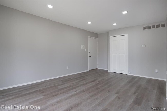Photo - 37095 Nottingham Dr Unit 15