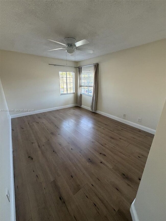 Photo - 2070 Madeira Dr