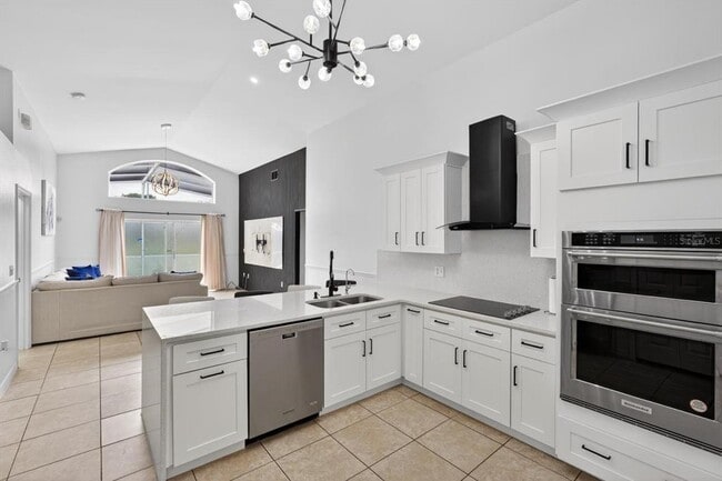 Photo - 419 Buckingham Cir