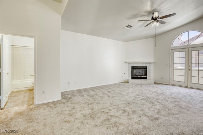 Photo - 8301 Boseck Dr Unidad 232