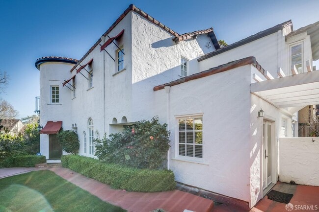 Photo - 2627 Hale Dr