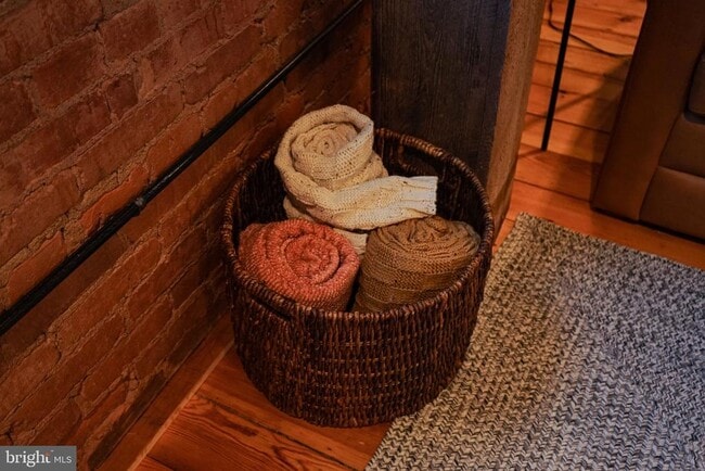 Photo - 437 W Grant St Unit 303