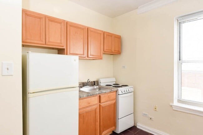 Photo - 4521 N Malden St Unit 504