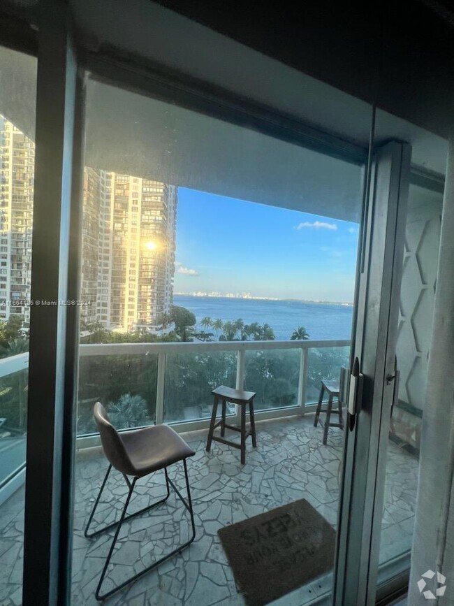 Building Photo - 2451 Brickell Ave Unit 8F Rental