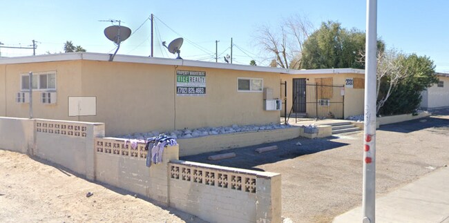 Photo - 2030 Sunrise Ave Unit 6