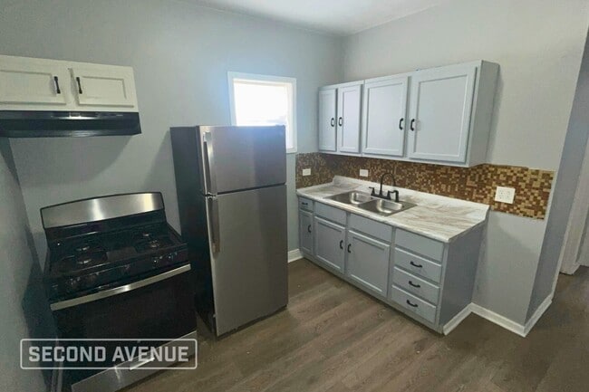 Photo - 7555 S Prairie Ave