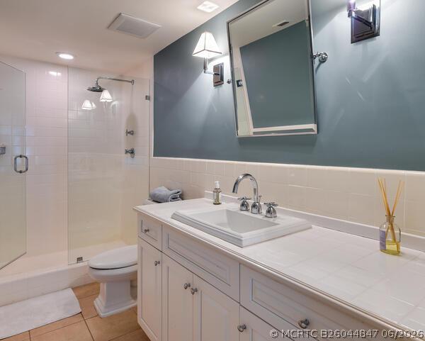 250 Bradley Pl Unit 609