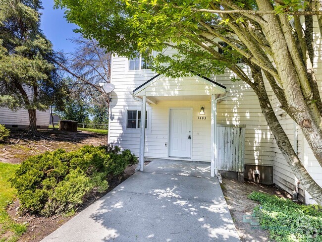 Building Photo - 1483-1493 Salishan St SE Unit 1483 Rental