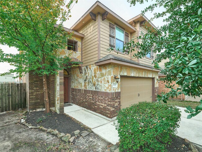 Photo - 630 Aulia Ln