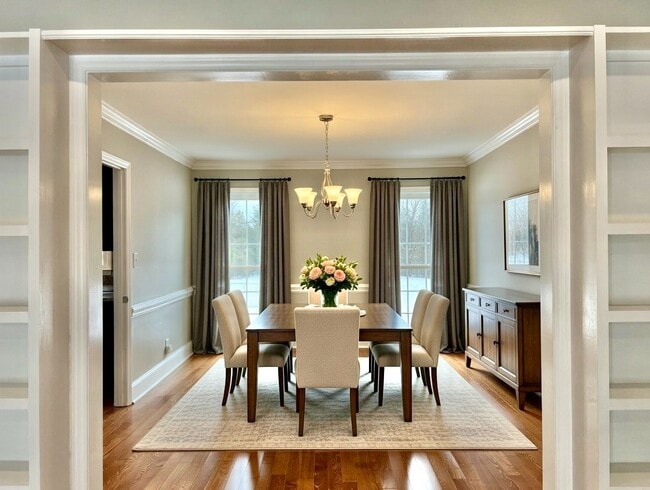 Photo - SPACIOUS INSIDE AND OUT!