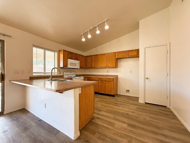 Photo - Rare Park-Front One-Story with Vaulted Ceilings & Oversized Yard