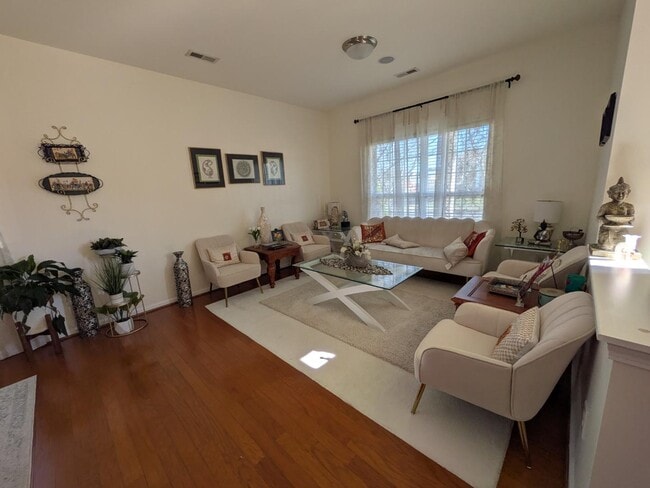 Photo - 2102 Big Pine Dr