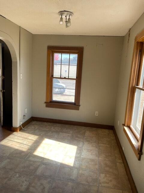 103 S Main St